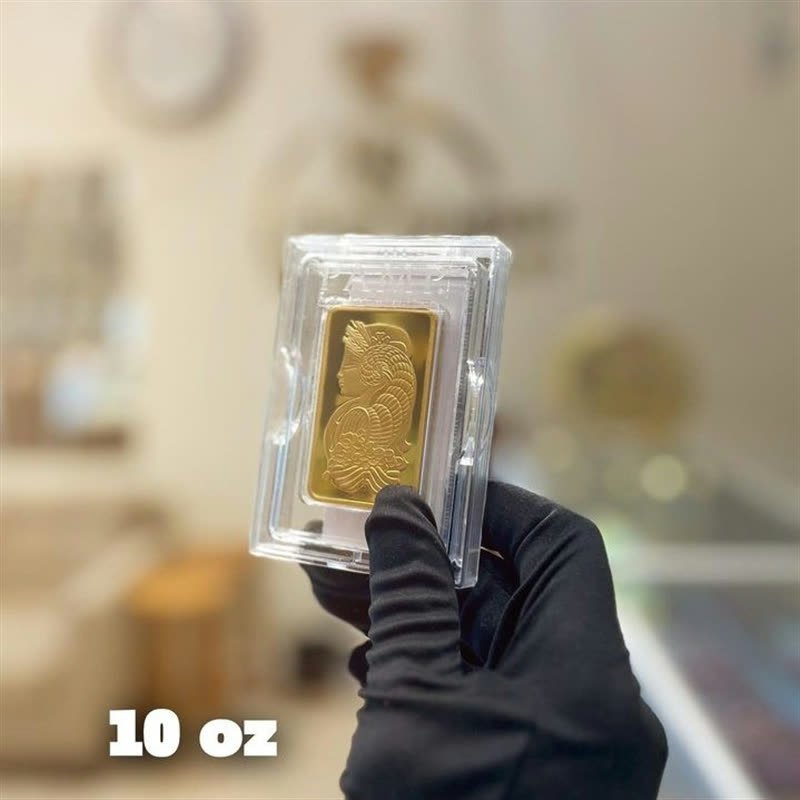 Ounces and Coins — 21K and 24K gold at Royal Jewelry