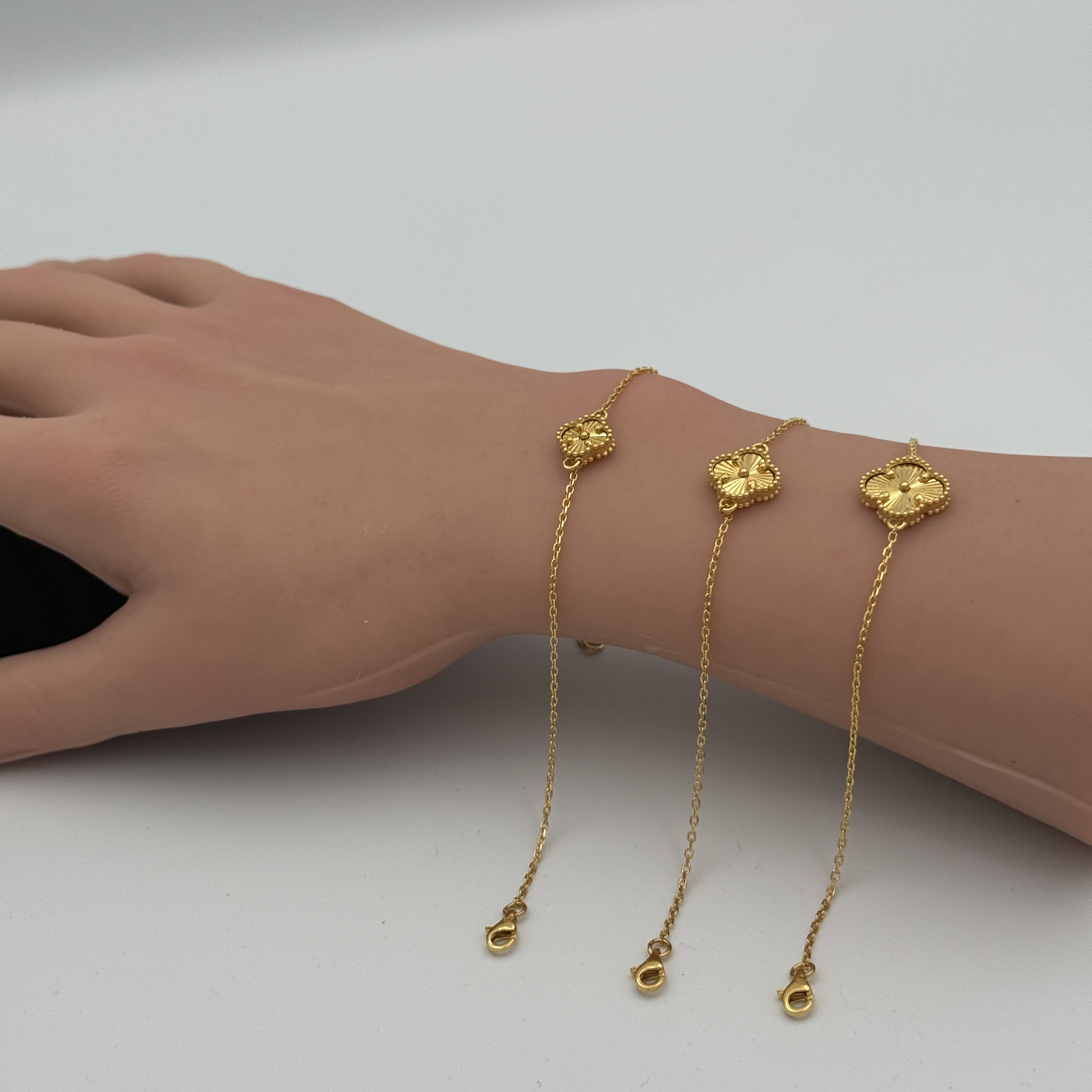 21K Gold Flower Bracelet