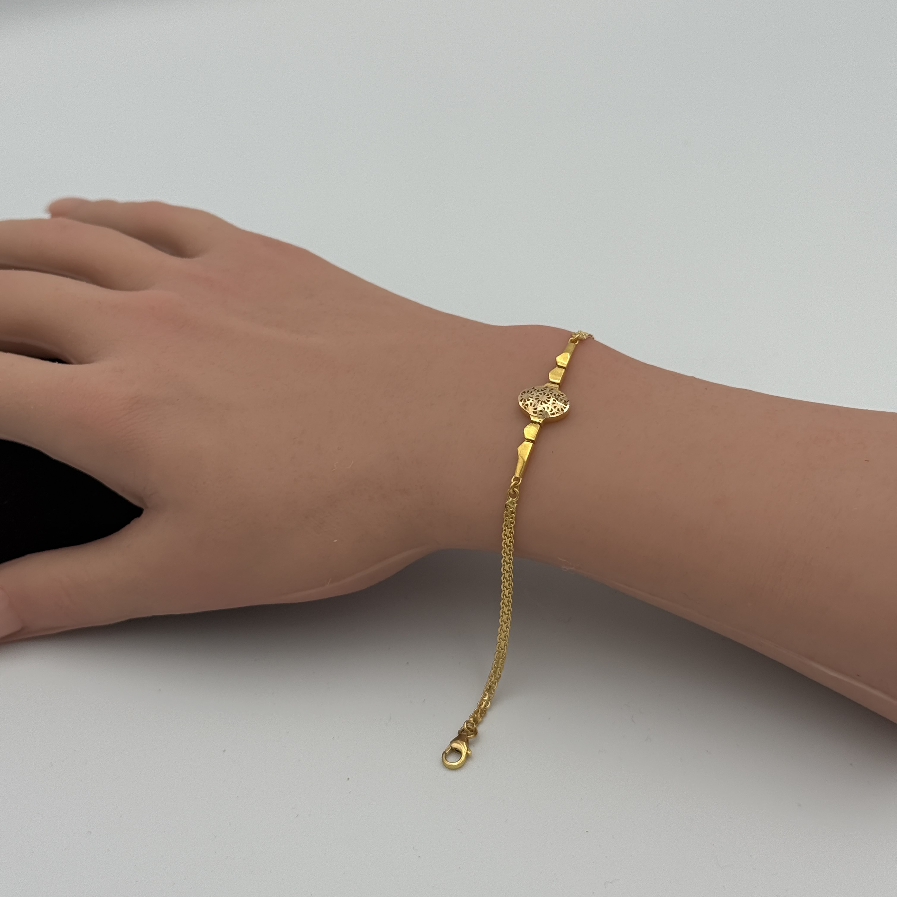 21K Gold Circle Bracelet