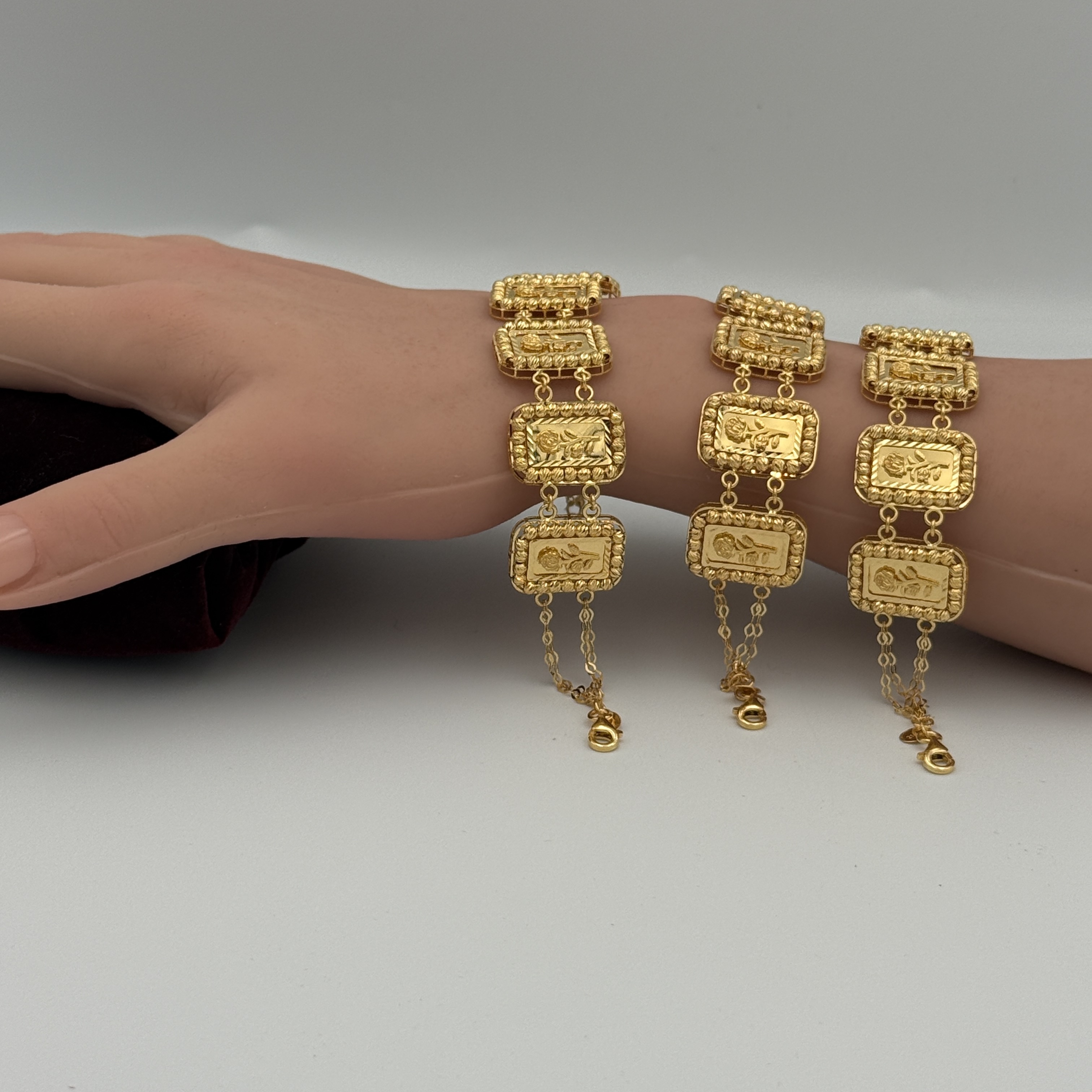 21K Gold Flower Bracelet