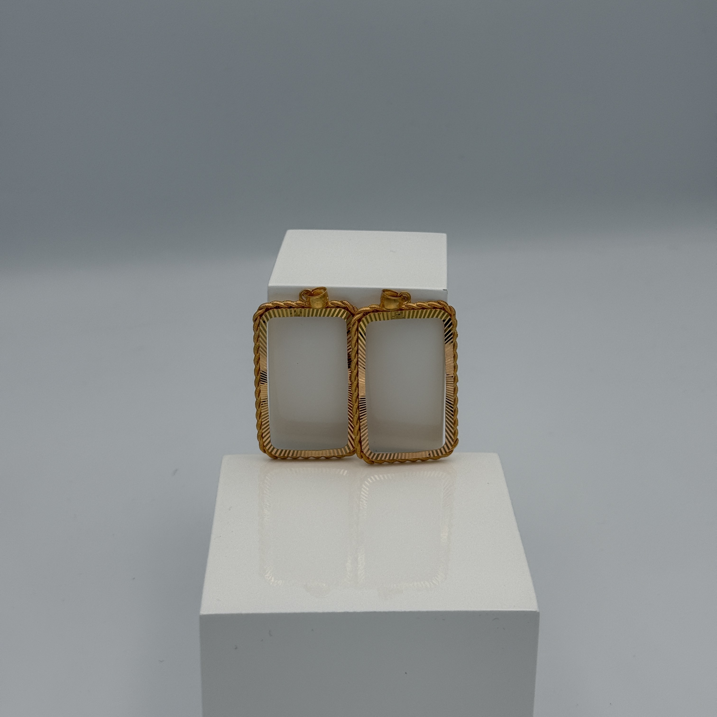 21K Gold Square Pendant