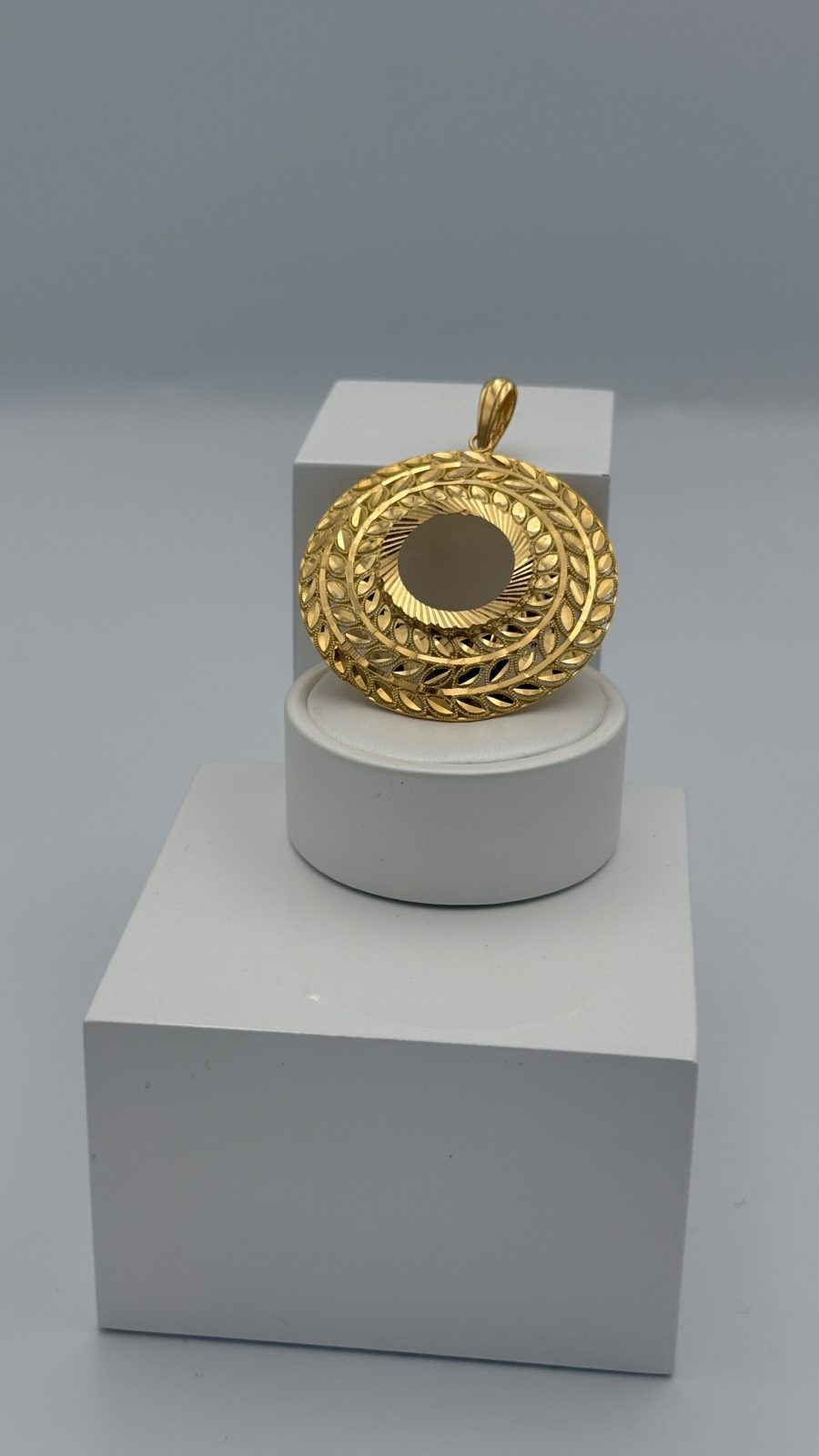 21K Gold Frame Pendant