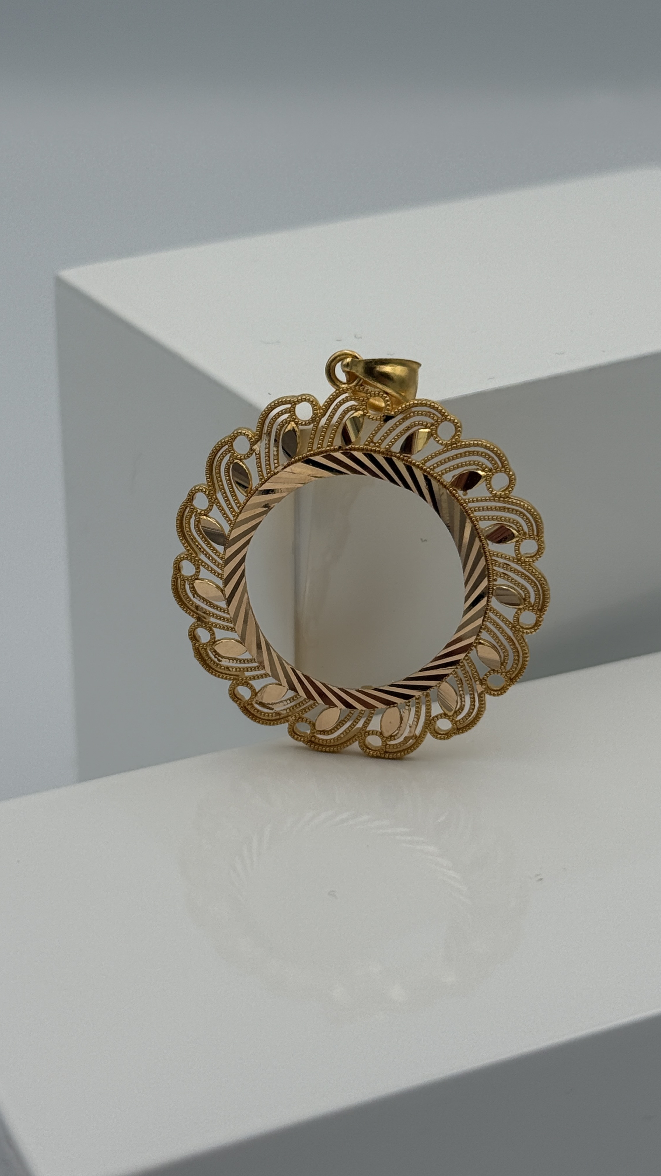 21K Gold Frame Pendant