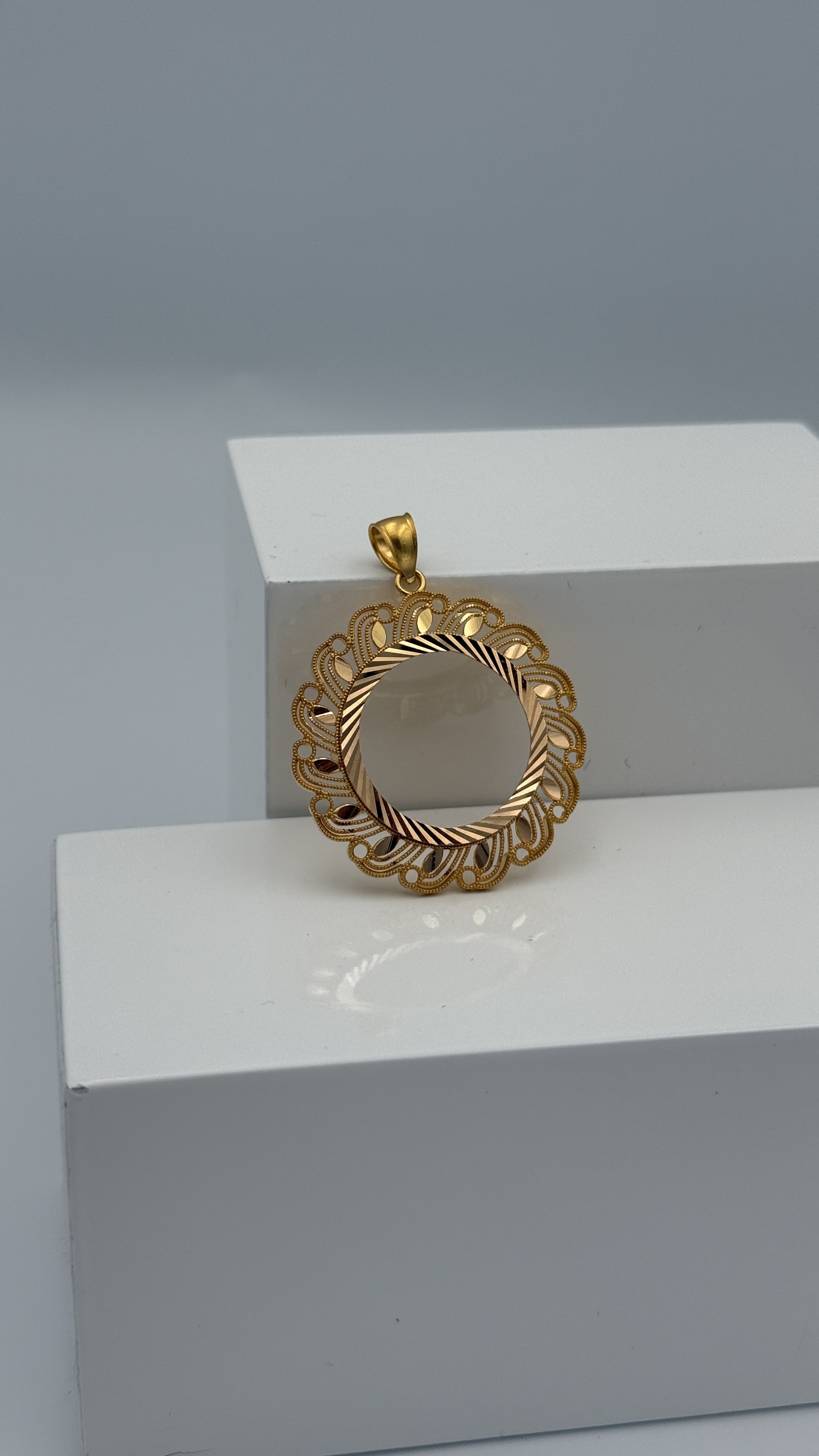 21K Gold Frame Pendant