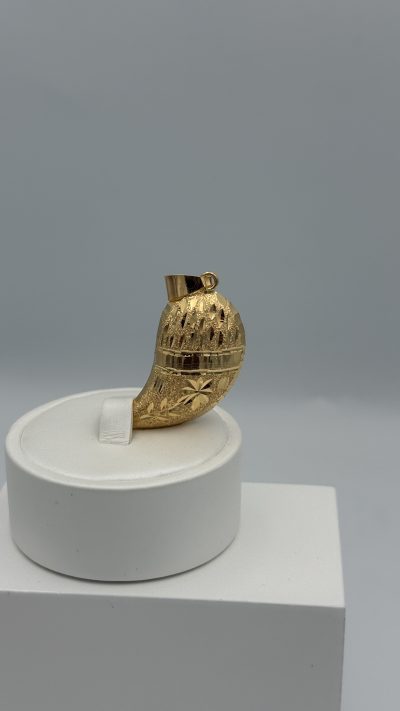 21K Gold Loza Pendant — 21K gold, Royal Jewelry