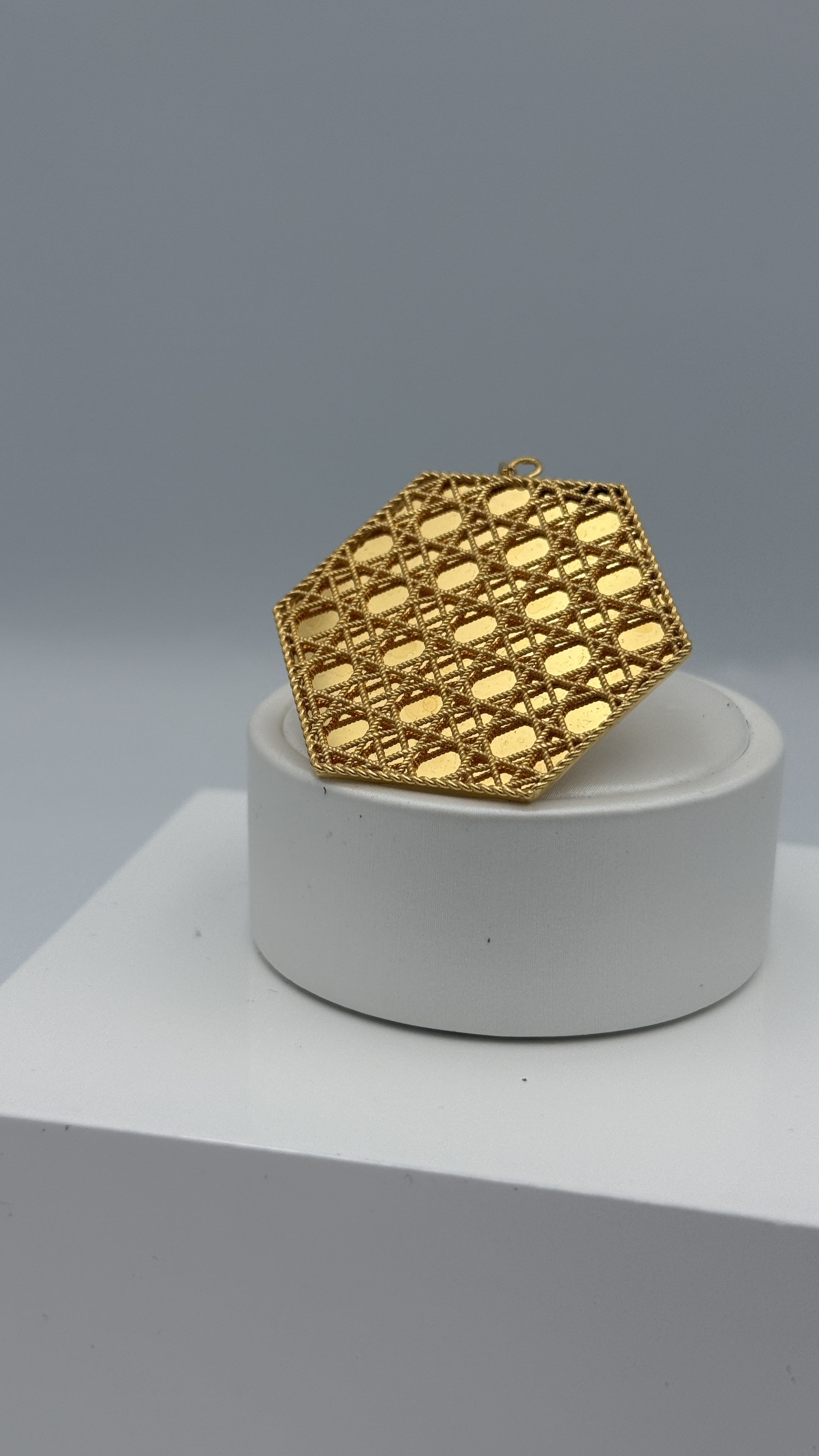 21K Gold Pendant