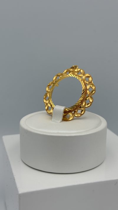 21K Gold Frame Pendant — 21K gold, Royal Jewelry