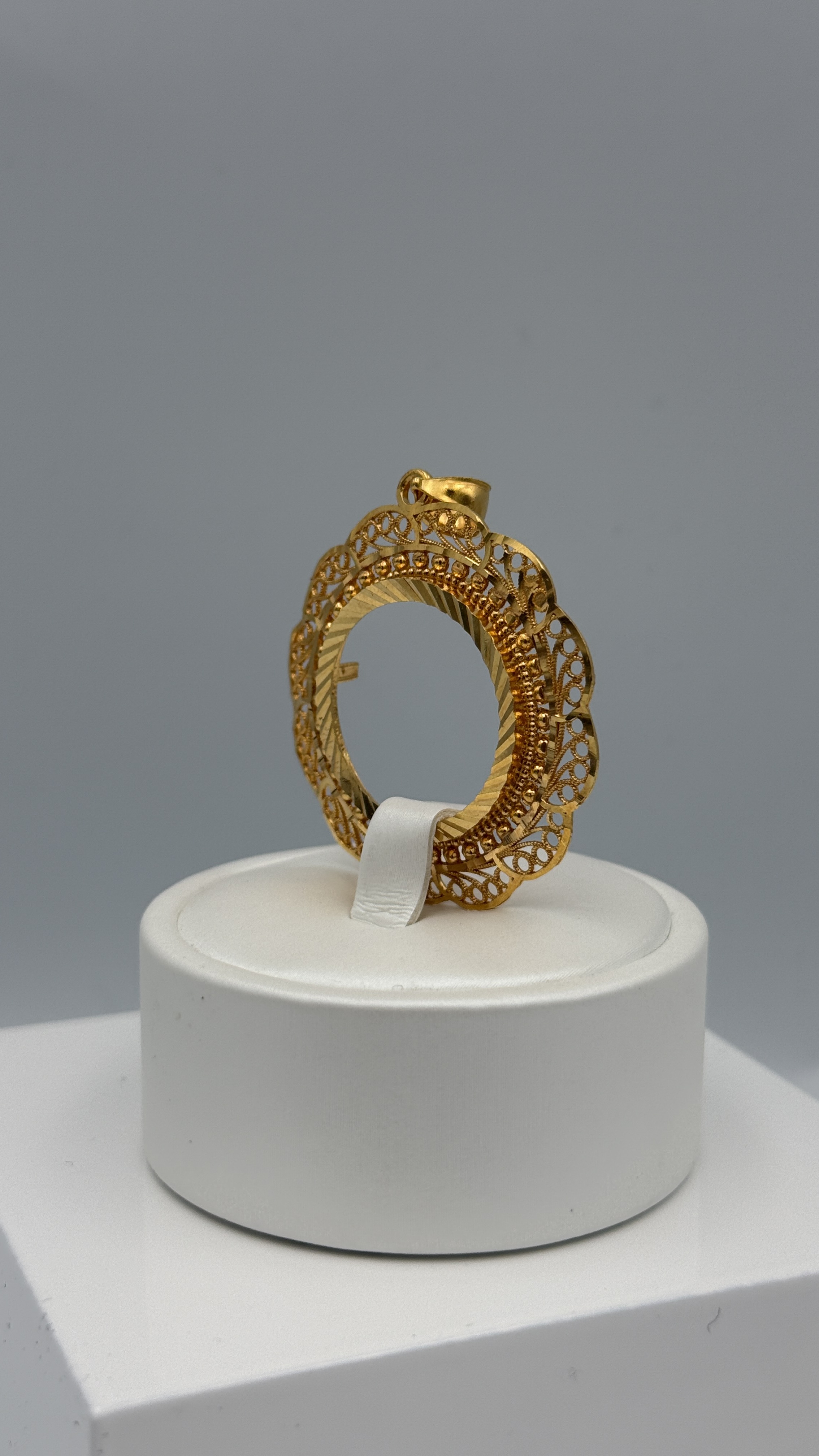 21K Gold Frame Pendant