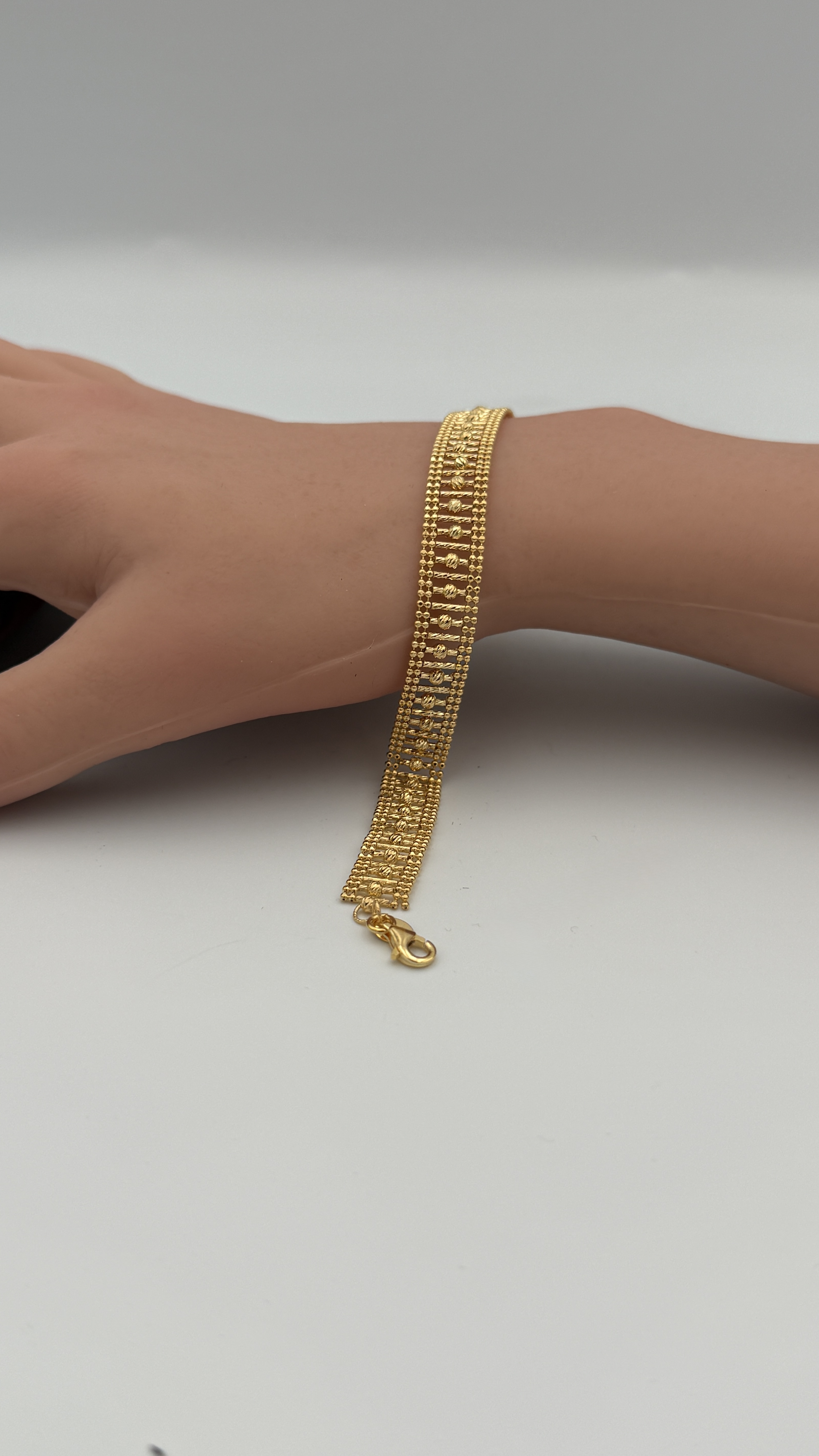 21K Gold Fancy Rol Bracelet